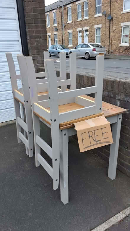 Photo of free Table and chairs (East Hartford NE23) #1