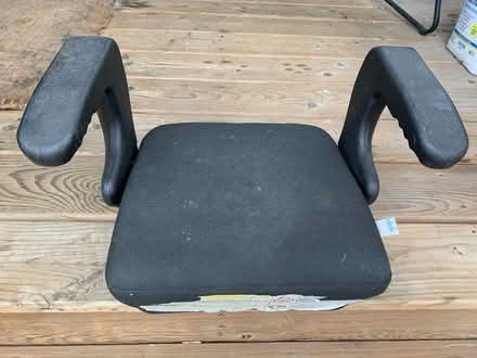 Photo of free Kids car seat (East End Toronto) #1