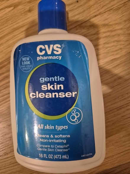 Photo of free Cleanser again (20817) #1