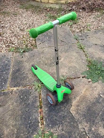 Photo of free 🛴 Green Mini Micro Scooter (Richmond TW9) #1