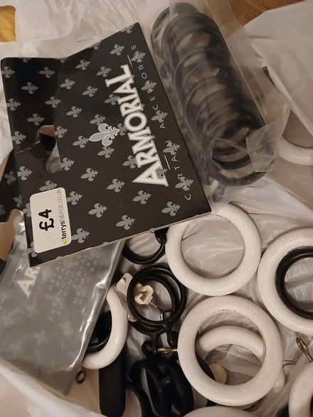 Photo of free Curtain rings and clips (Gatley SK8) #1