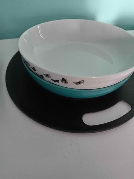 Photo of free Plates, chopping board (Maidenhead SL6) #2