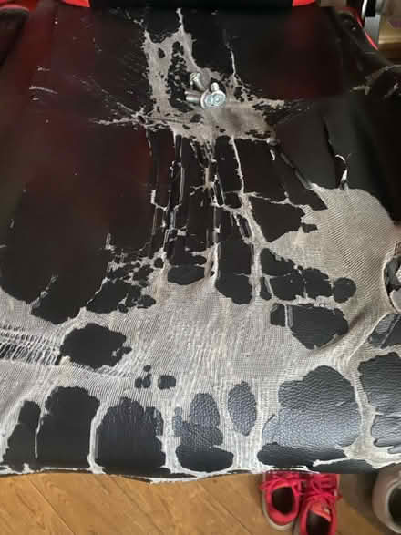 Photo of free Gaming chair (Beckenham Hill BR1) #3