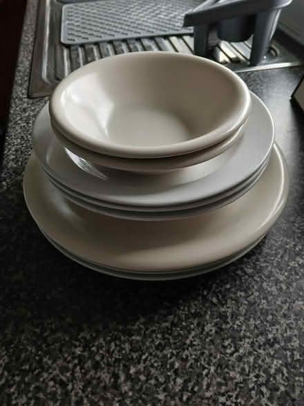 Photo of free Plates and bowls (Havant PO9) #1