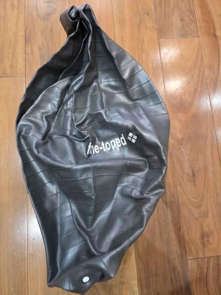 Photo of free Fine-Toned Birthing Pilates Ball (21 MHG SW20) #1