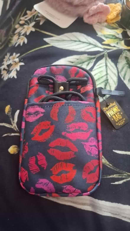 Photo of free Mobile phone bag (Seaside BN22) #2