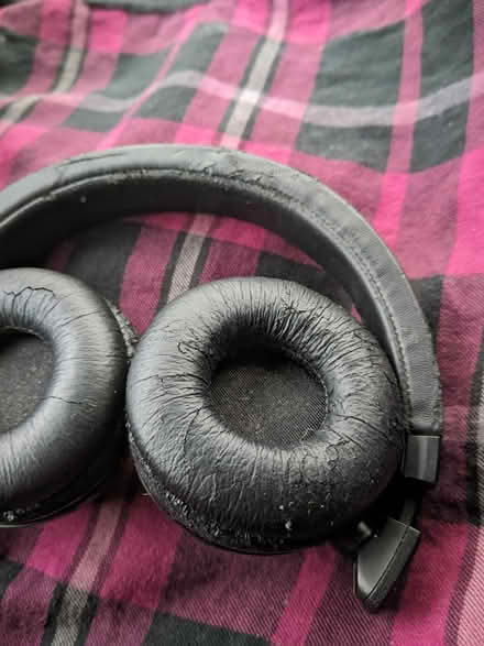 Photo of free Bluetooth headphones (Ann Arbor Northwest Side) #3