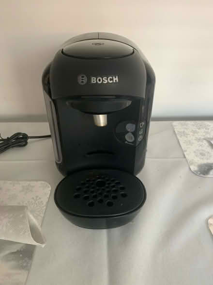 Photo of free Working coffee pod machine (SS14 Fryerns Basildon) #1