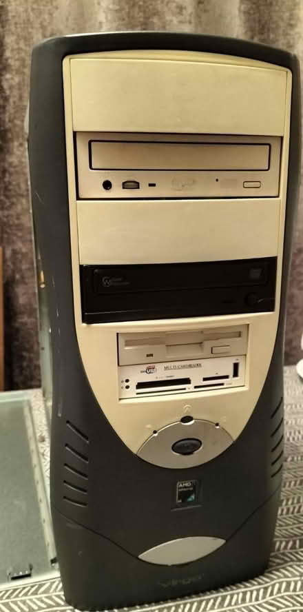 Photo of free Working PC without hard drive (Wollaton NG8) #1