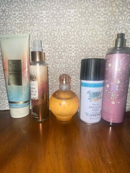 Photo of free Perfumes and body sprays! 💝 (Irvine) #1