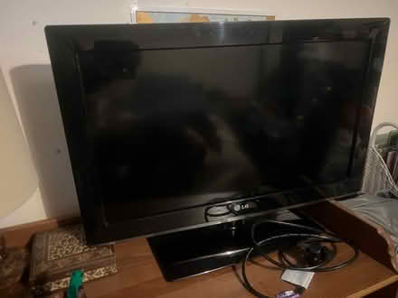 Photo of free TV / monitor (Corsham SN13) #1