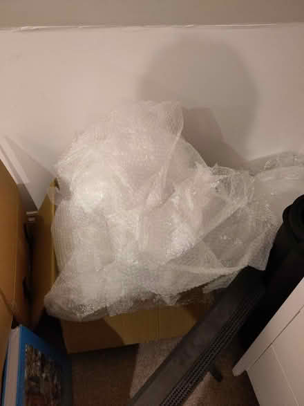 Photo of free Moving boxes and bubble wrap (HP4 - Berkhamsted) #2