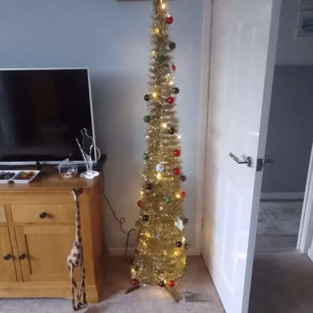 Photo of free 5 ft pre lit, decorated Christmas tree (Whitelea NE23) #1