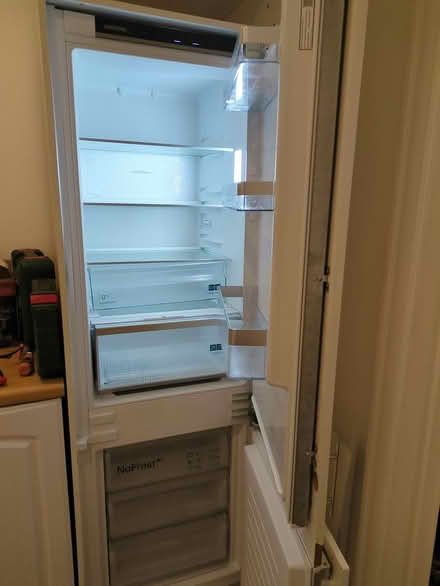 Photo of free Fridge freezer integrated Siemens (Sevenoaks) #4