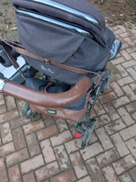Photo of free Silver Cross pioneer pram travel system (Caversham RG4) #4