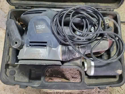 Photo of free Random Orbit Sander (CT3) #2