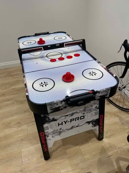 Photo of free Air hockey game (Mill Hill NW7) #1