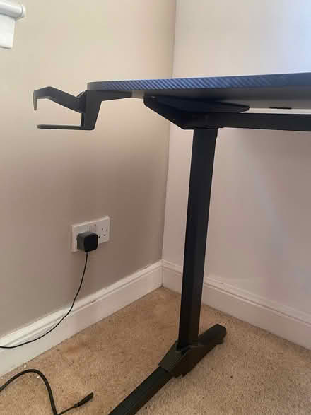 Photo of free Gaming desk 111cm Wx 56cm Dx 76cm H (Barrhead G78) #4