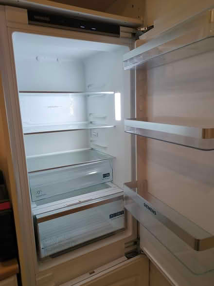 Photo of free Fridge freezer integrated Siemens (Sevenoaks) #2