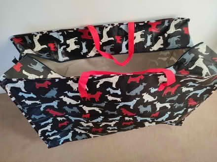 Photo of free Large shopping bag (Leighton Buzzard LU7) #1