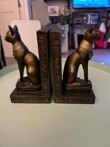 Photo of free Cat bookends (Bermondsey SE16) #1