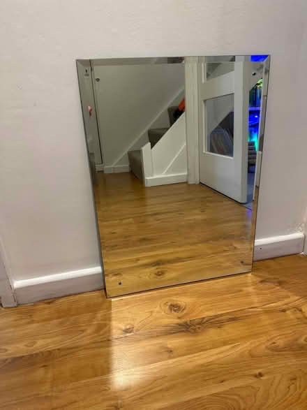 Photo of free Mirror with bevelled wdges (Park Hill, Croydon, CR0) #1