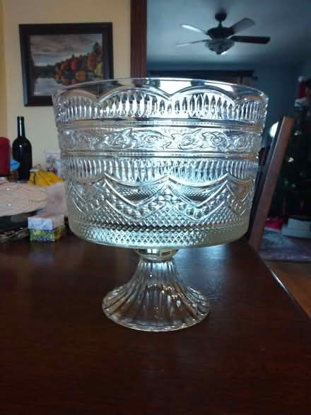 Photo of free Glass trifle dish (Hill East DC) #1