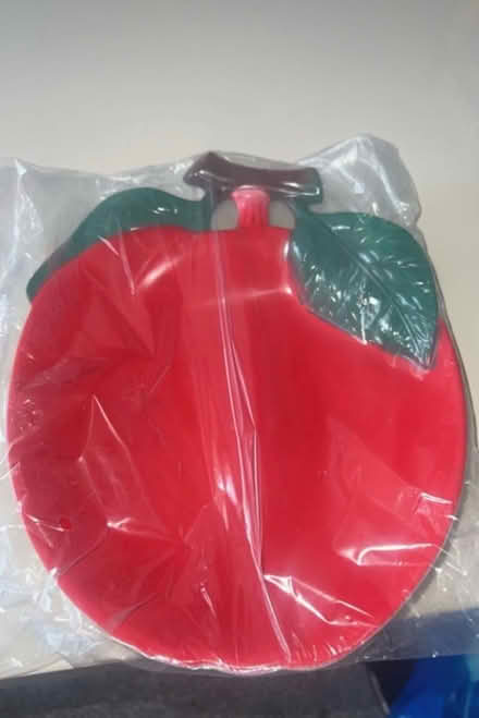 Photo of free Plate (apple shape) (Waltham cross EN8) #2