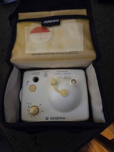 Photo of free Breast pump and bottles (Flemington) #1