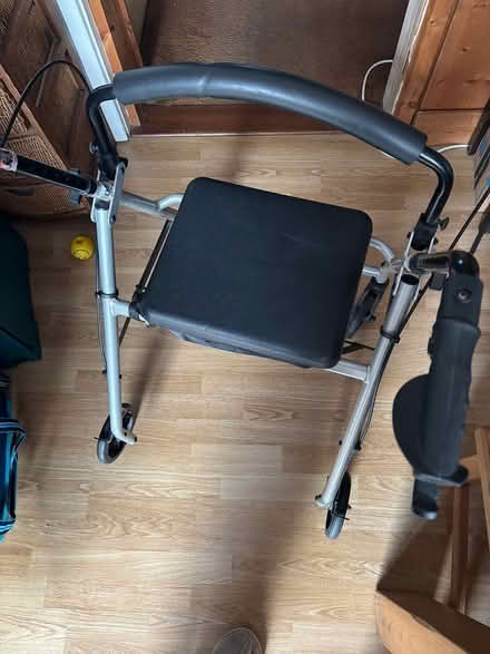 Photo of free 4 wheel mobility walker (Barton, oxford OX3 9) #1