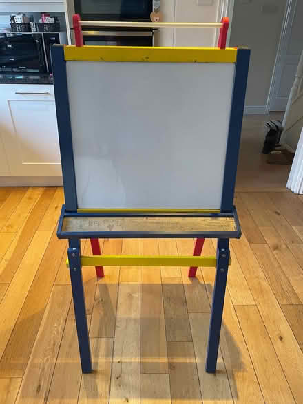 Photo of free Child’s easel , 2 in 1 white board + blackboard (Shelton SY3) #1