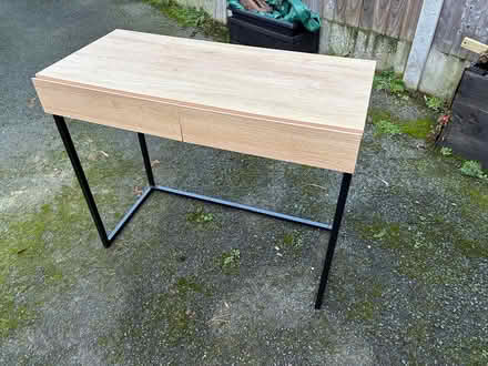 Photo of free Office desk (Gobowen) #1