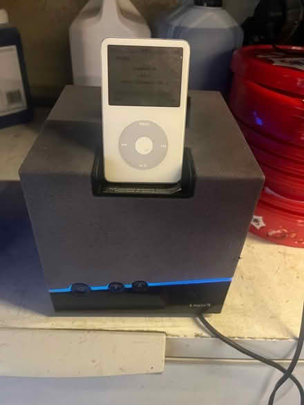 Photo of free IPod Dock (no Ipod). Logic 3 (Killinghall HG3) #1