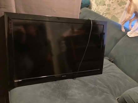 Photo of free 40” lcd tv (Pickering YO18) #2