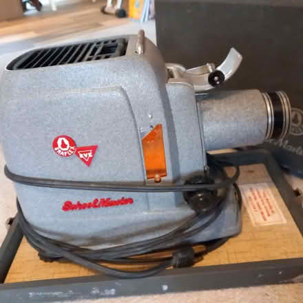 Photo of free Old projector (Pembury TN2) #1