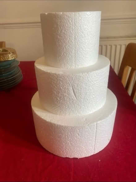 Photo of free Polystyrene Cake Dummies (Cheshunt En8) #1