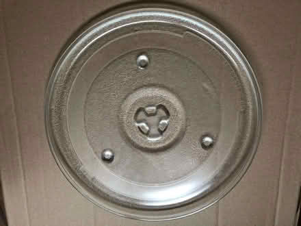 Photo of free MF Microwave turn plate/dish 270mm (Earlham NR5) #2