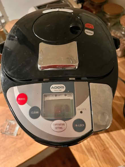 Photo of free 5l Thermapot (Hyde Heath HP6) #2