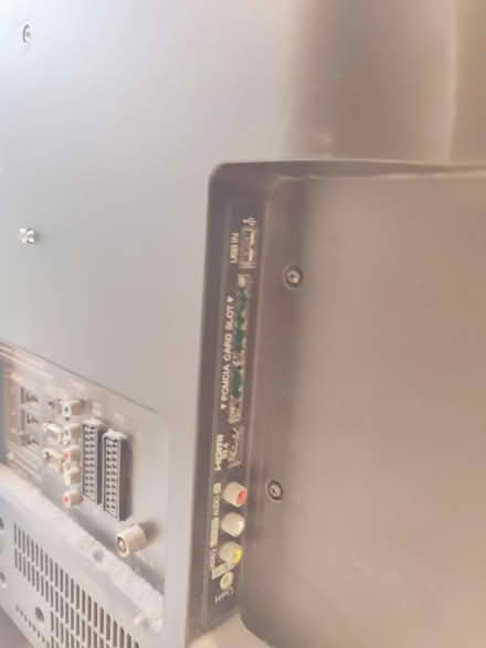 Photo of free lg tv (Stroud GL10) #3