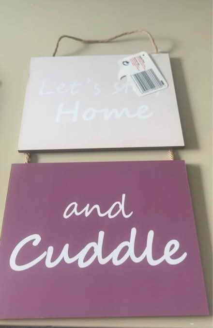 Photo of free Hanging wall sign (Waltham cross EN8) #1