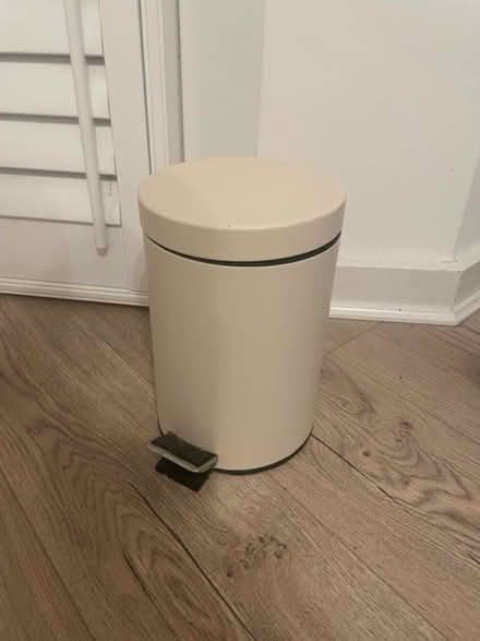 Photo of free Pedal bin (NW6 West Hampstead) #2