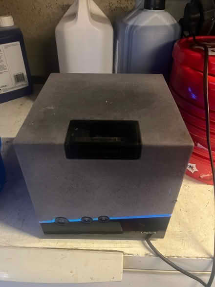 Photo of free IPod Dock (no Ipod). Logic 3 (Killinghall HG3) #2