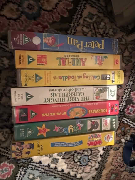 Photo of free kids VHS videos (OX5 (Kidlington)) #1