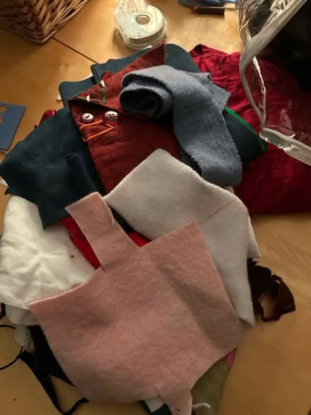 Photo of free fabric scraps (Wedgwood) #1