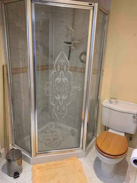 Photo of free Bathroom Suite (Witney OX28) #1