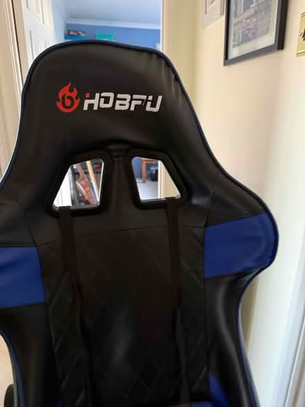 Photo of free Gaming chair- well used condition (Oakley RG23) #4