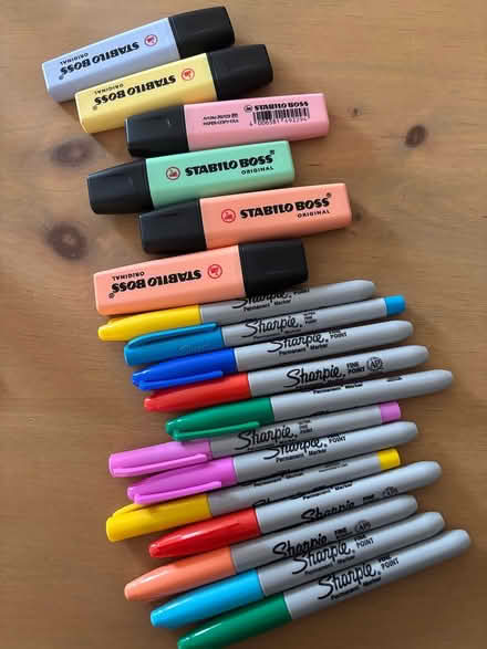 Photo of free Sharpies & Stabilo highlighters (Amersham HP6) #1