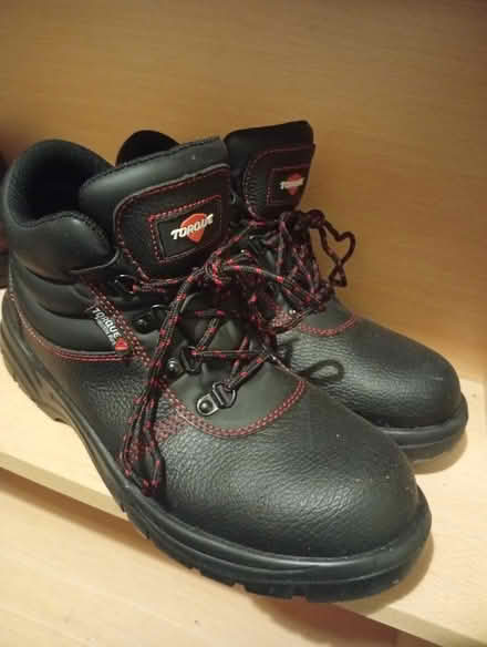 Photo of free Safety shoes (Ladycroft GL1) #1