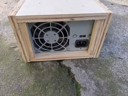Photo of free desktop power supply #1