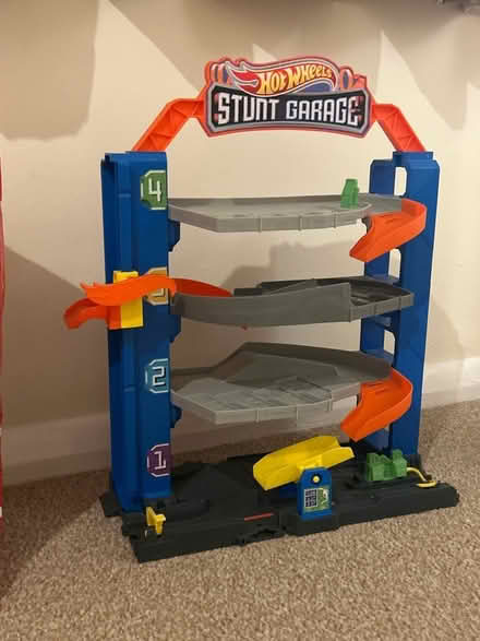 Photo of free Hot wheels stunt garage toy (Trumpington Ward CB2) #1